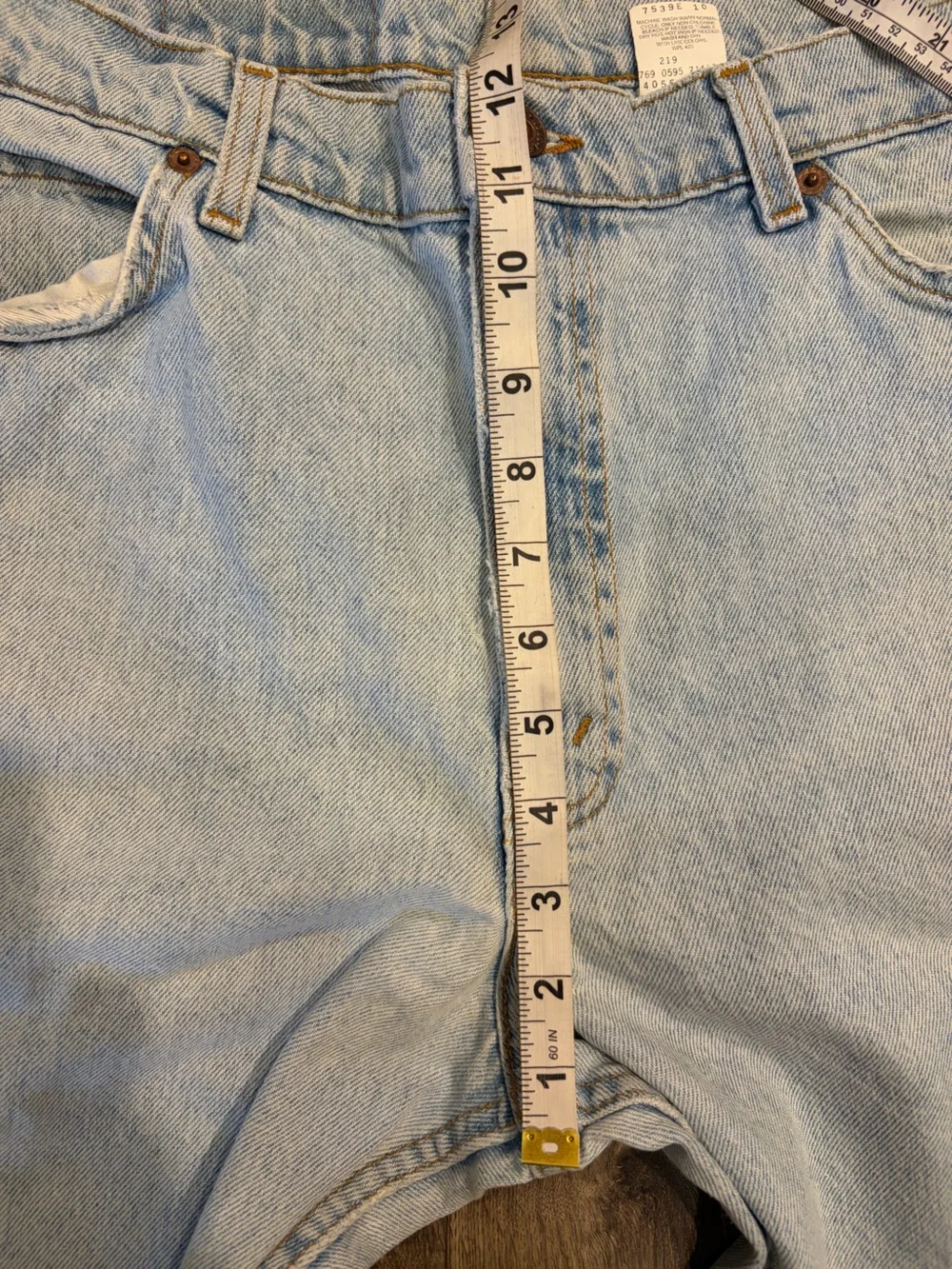 Vintage Levis 550 Relaxed Fit Tapered Leg Jeans Mens 36x30 Light Wash Blue 90s